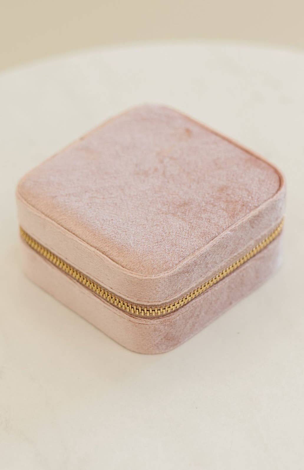 Eloise Velvet Travel Jewelry Box