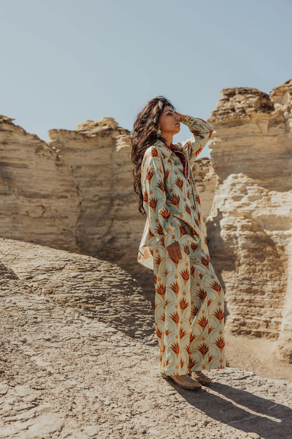 Allie Falcon Dakota Set