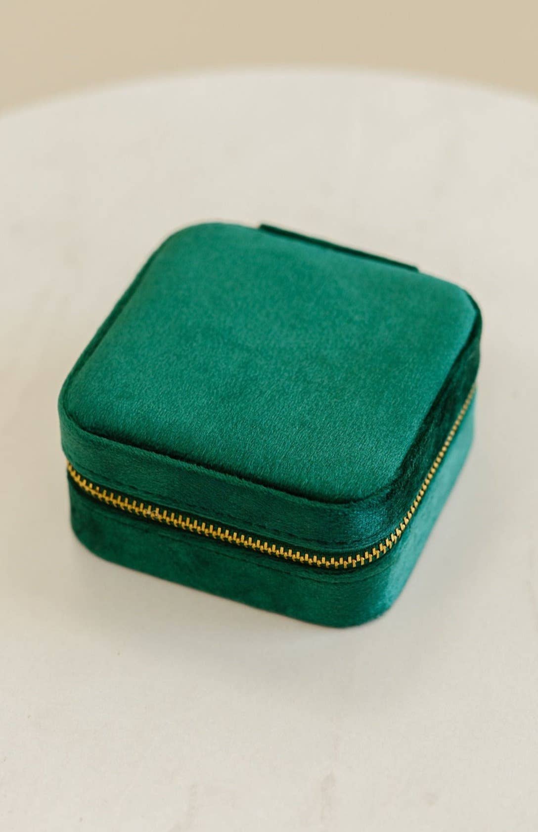 Eloise Velvet Travel Jewelry Box