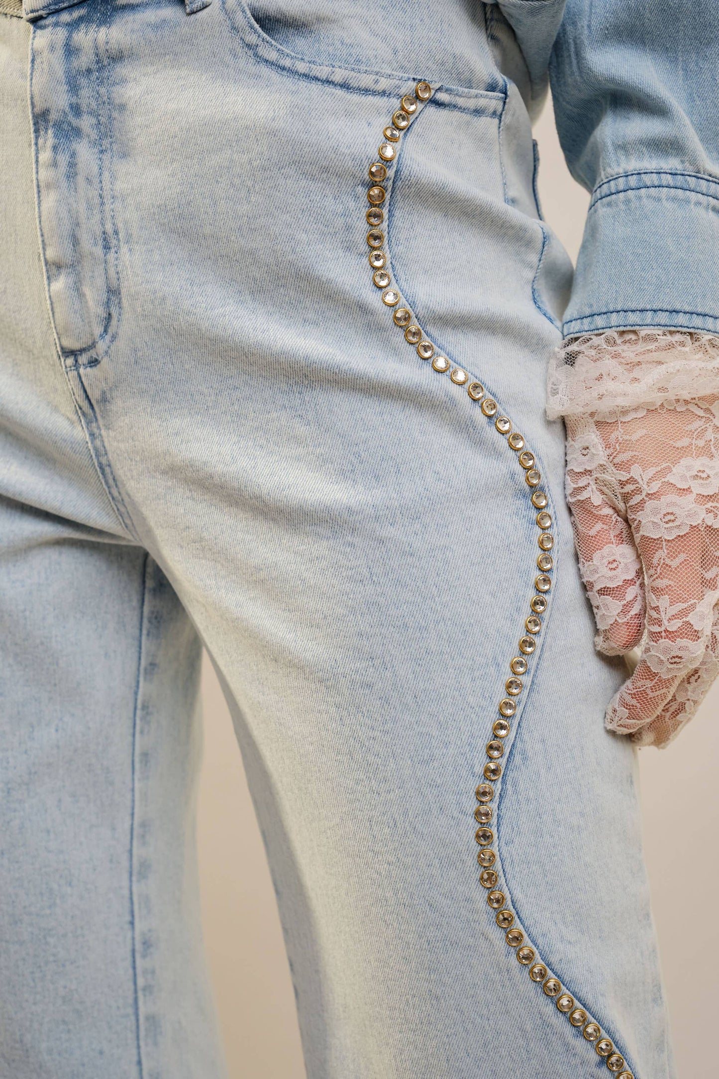 Mid Rise Wave Seam Studded Denim