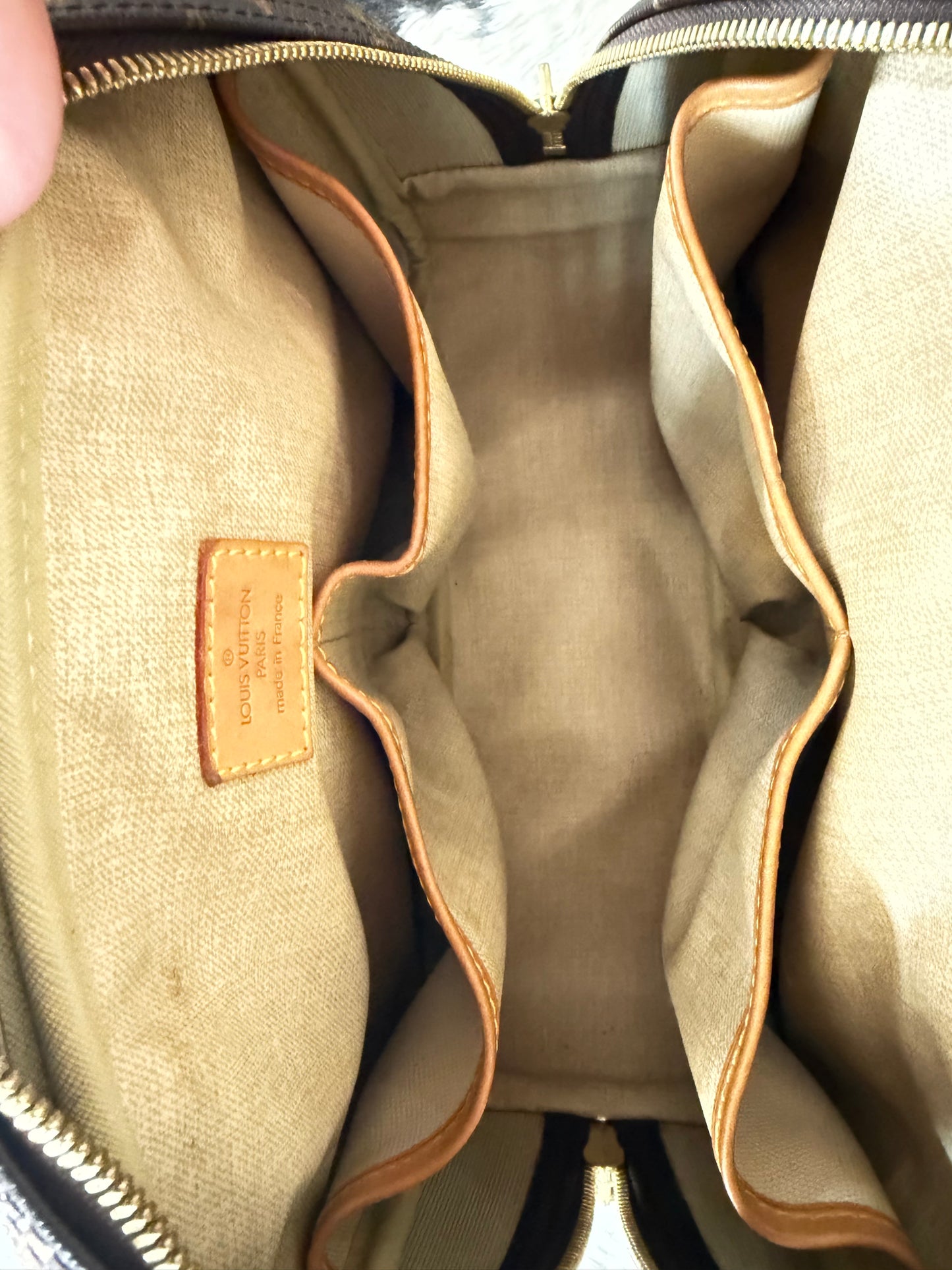 PC- Vintage 2006  Louis Vuitton Trouville Bag