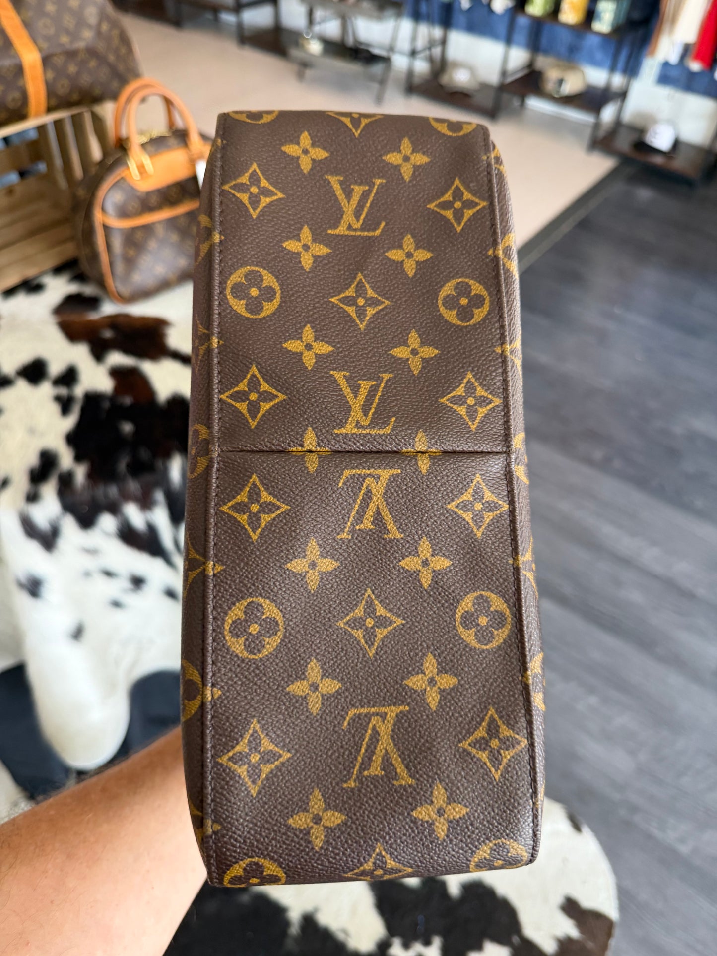 PC- Vintage 2001 Louis Vuitton Looping GM