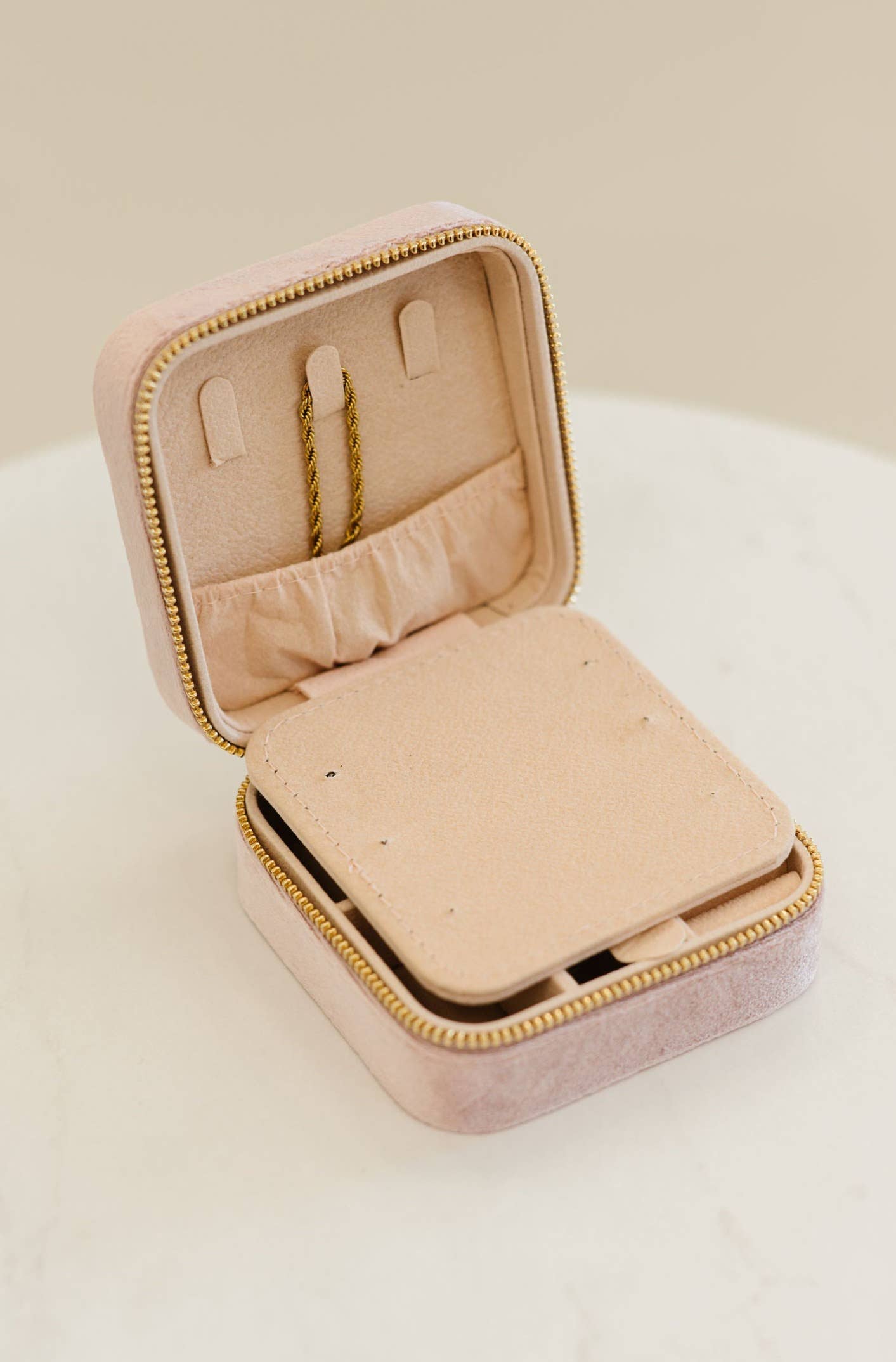 Eloise Velvet Travel Jewelry Box