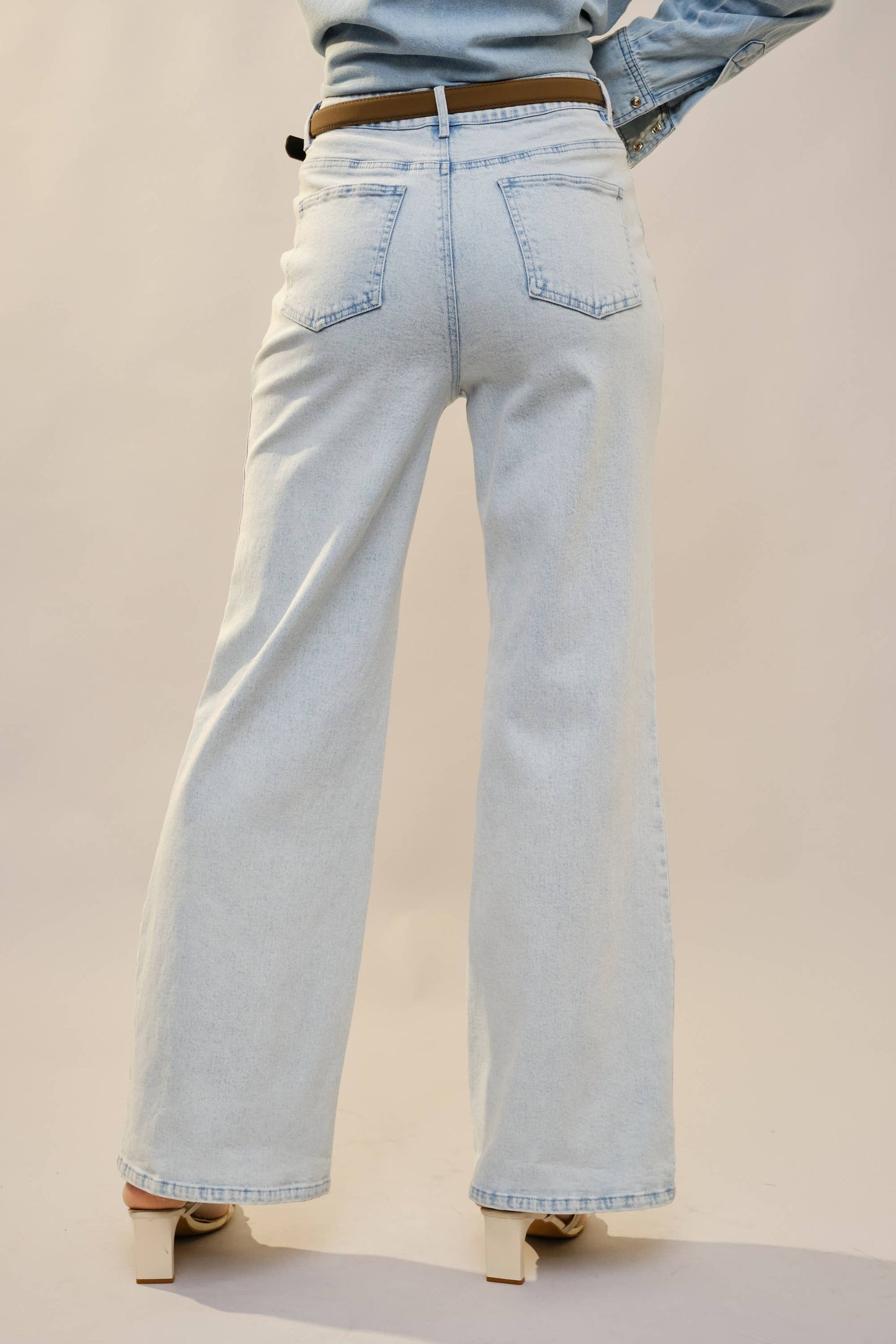 Mid Rise Wave Seam Studded Denim